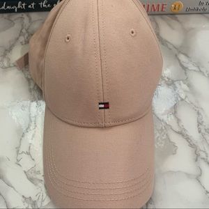 light pink embroidered tommy hilfiger cap / hat